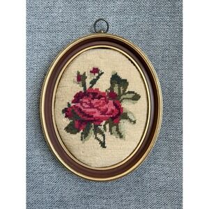 Vintage Handmade Crewel Needlepoint Rose Oval Frame Reds Pinks **Slightly Flawed